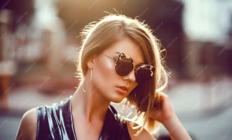 woman portrait 1296 518